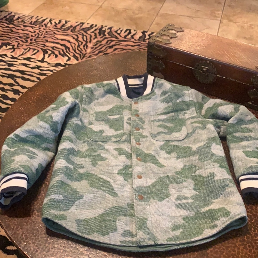 Cat and Jack reversible camo jacket !!